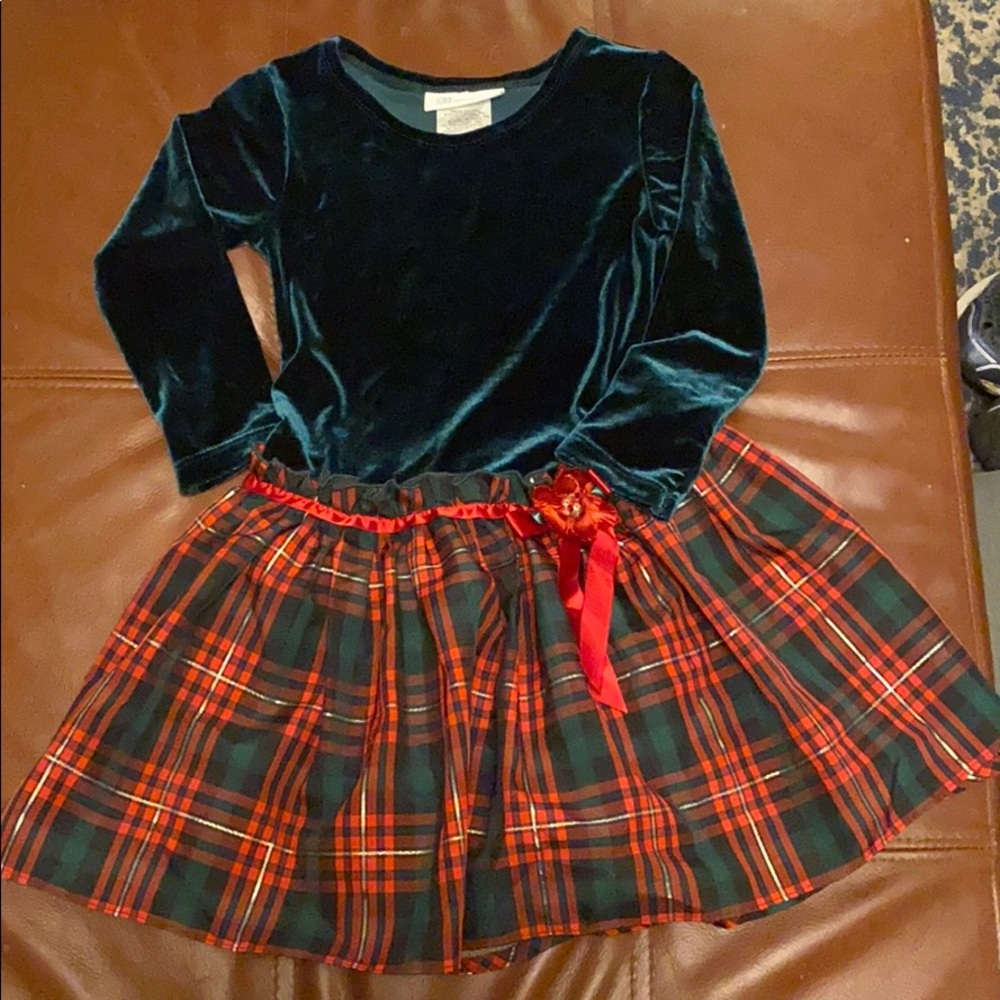 Festive 4t green/red plaid fancy dress